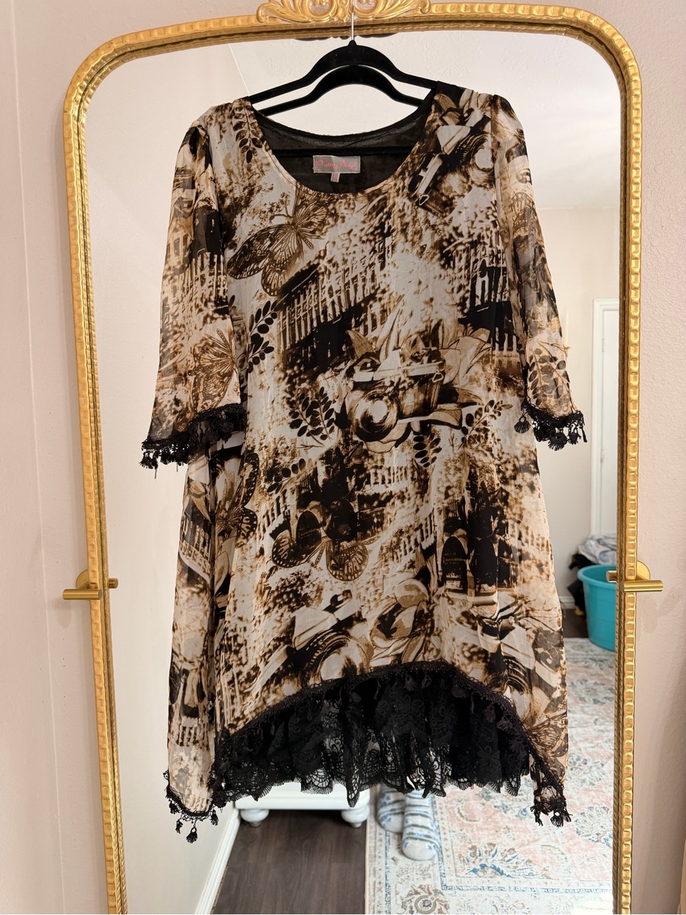 Pretty Angel Black and Cream Printed Lace-Trim Tunic